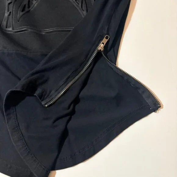 Tiger Shurk Shark Raised Graphic Black Streetwear T-Shirt Zipper Hem Mens Size S - Picture 9 of 10